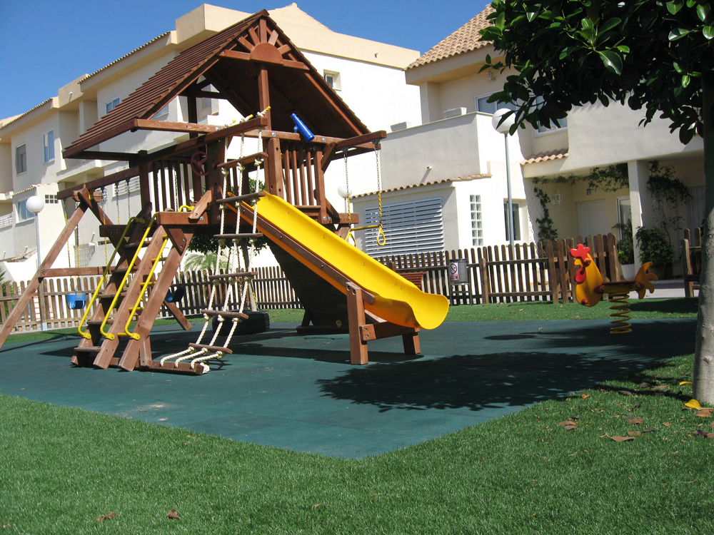 instalación de parques infantiles de exterior