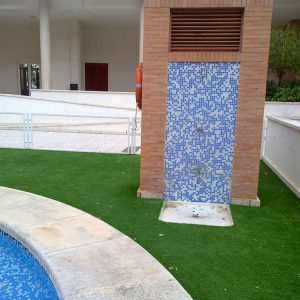 Jardines con Césped Artificial. Césped residencial piscina