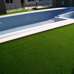 Jardines con Césped Artificial. Césped residencial piscina