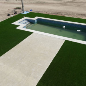 Jardines con Césped Artificial. Césped residencial piscina