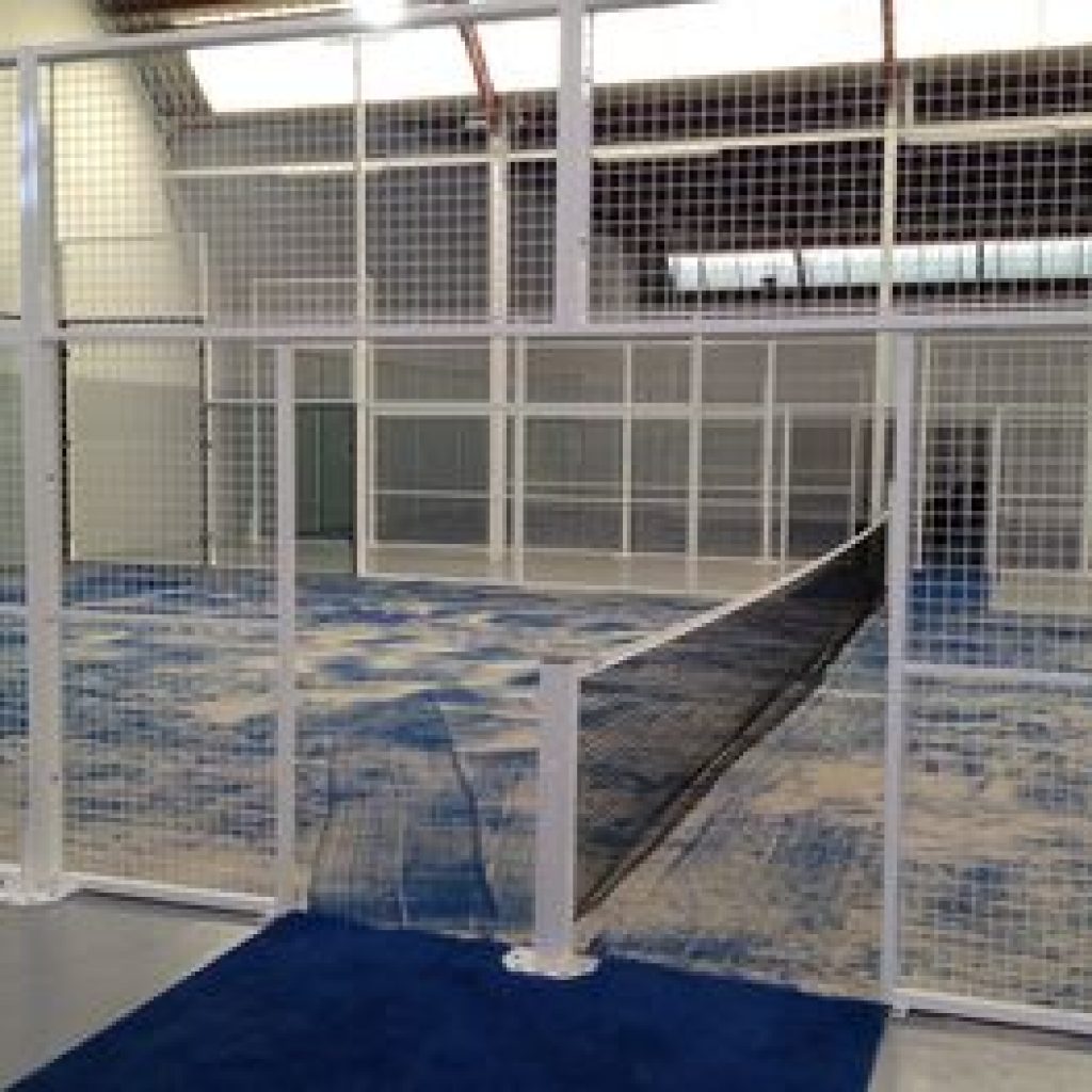 Construction of indoor padel courts