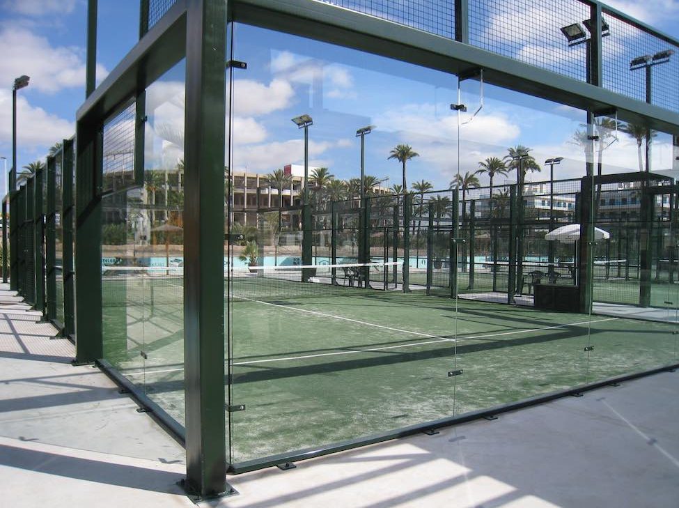 Padel court construction costs and prices from 15,000 € – VerdePadel