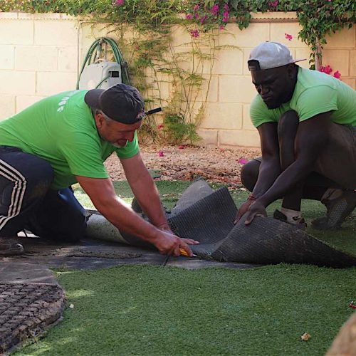 Cambio de un césped artificial antiguo | VerdePadel